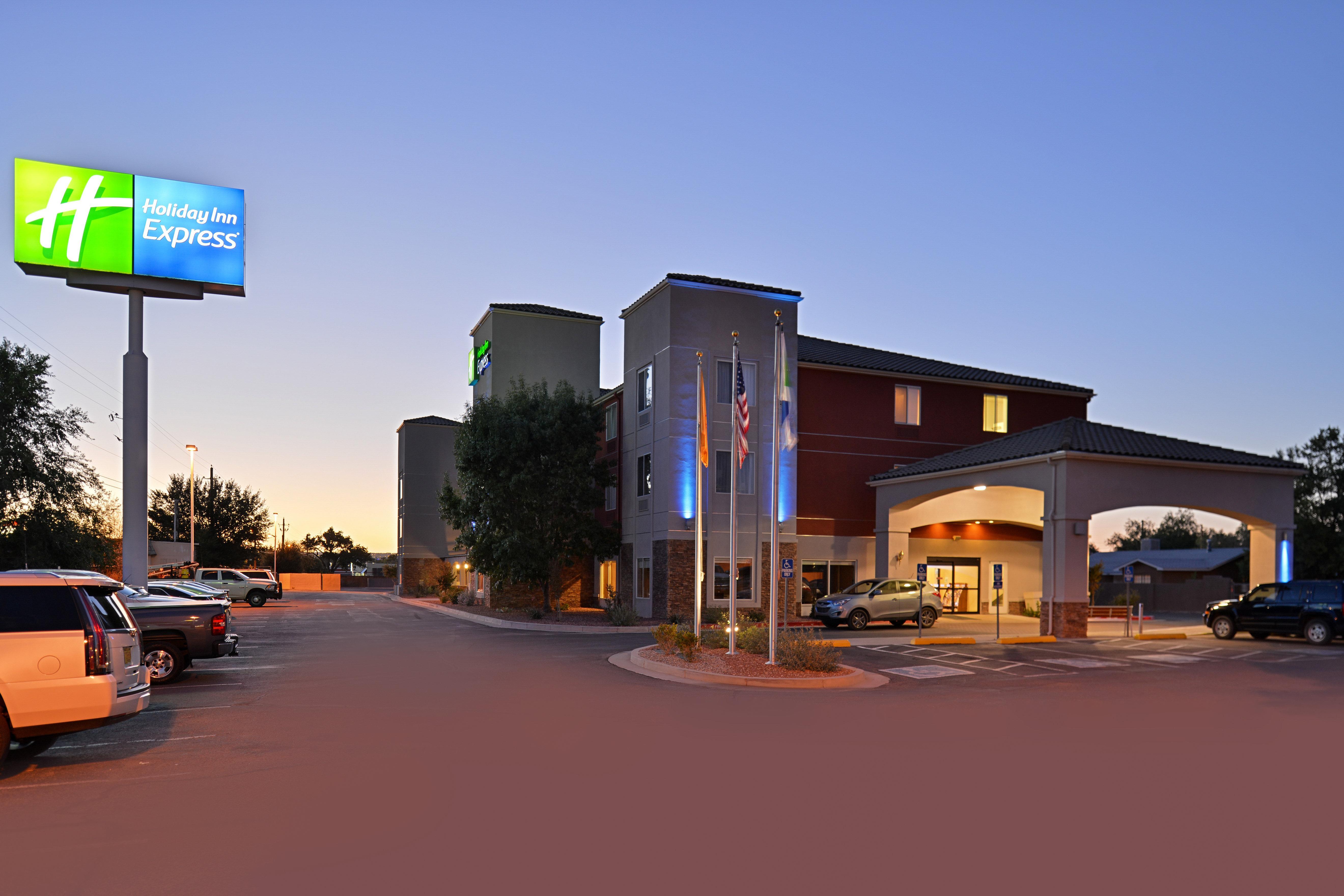 Holiday Inn Express Albuquerque N - Bernalillo By Ihg Екстериор снимка
